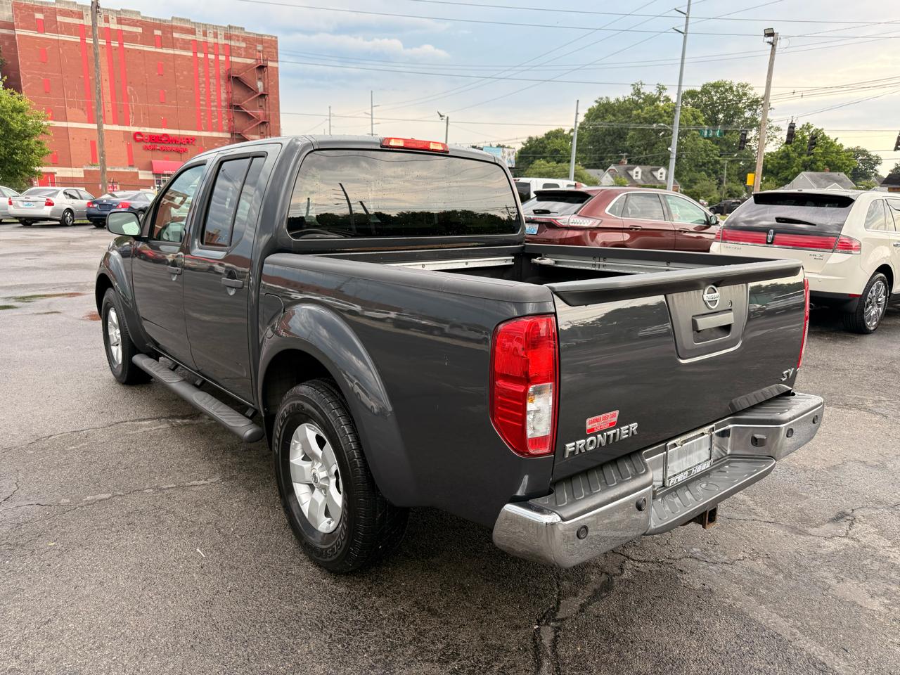 Nissan Frontier 2WD Crew Cab SWB Auto SV 2013