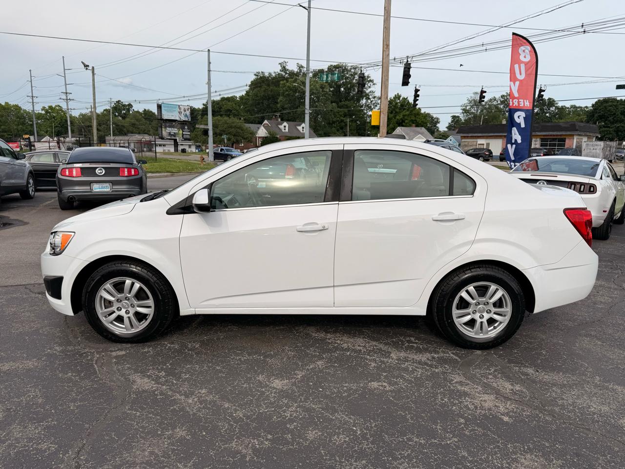 Chevrolet Sonic 4dr Sdn Auto LT 2015