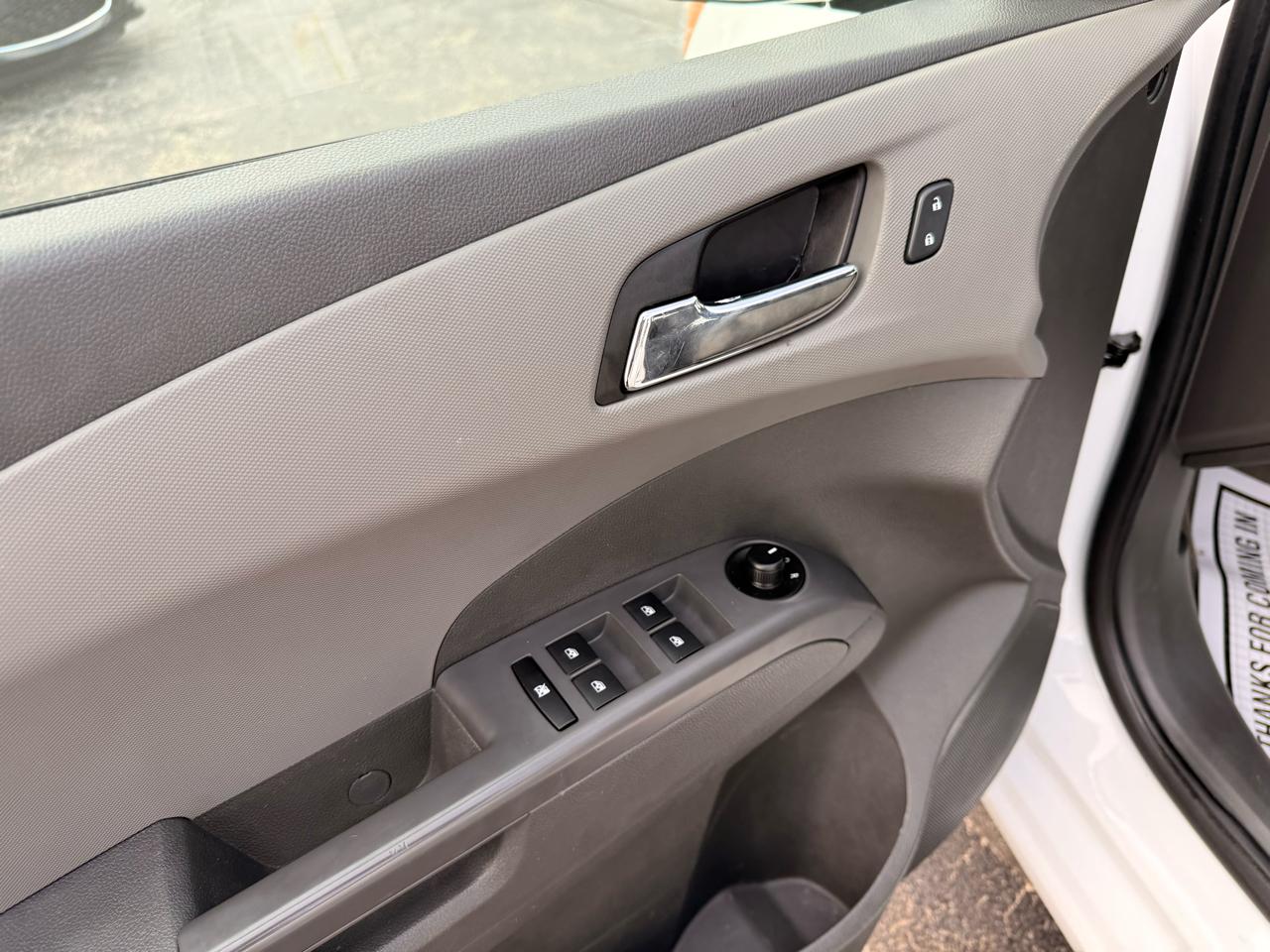 Chevrolet Sonic 4dr Sdn Auto LT 2015