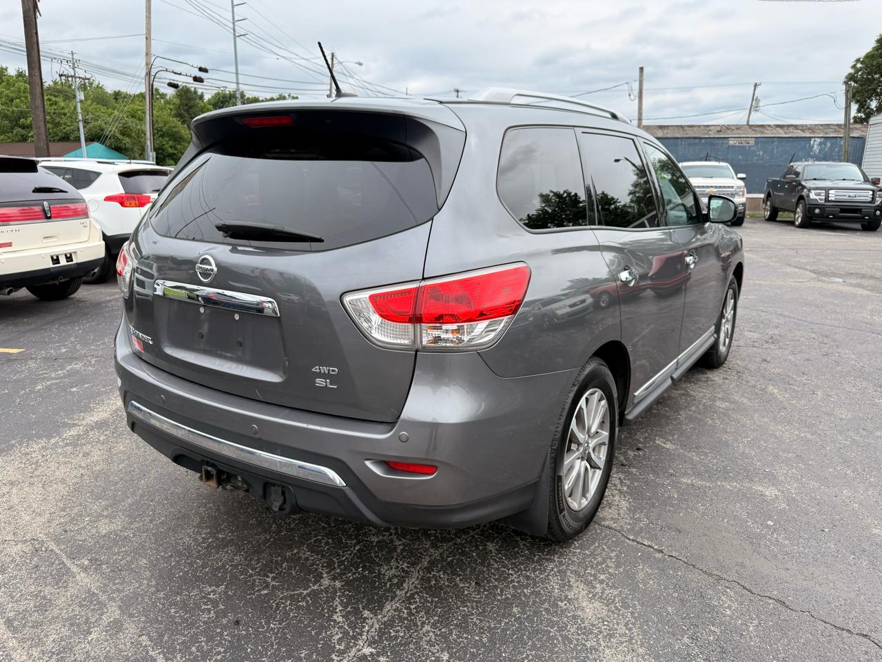 Nissan Pathfinder 4WD 4dr SL 2015