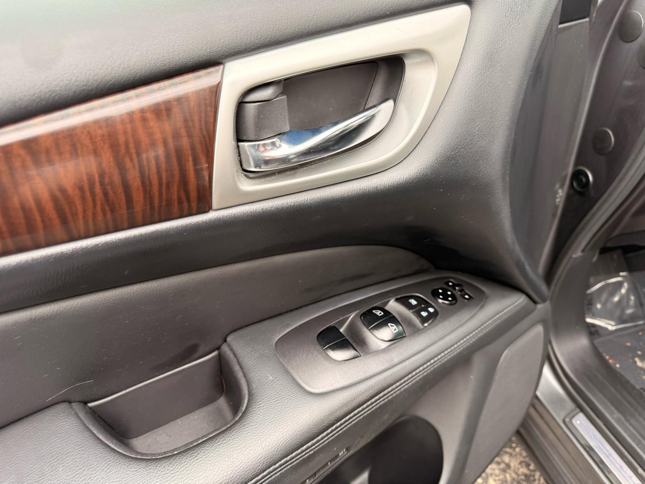 Nissan Pathfinder 4WD 4dr SL 2015