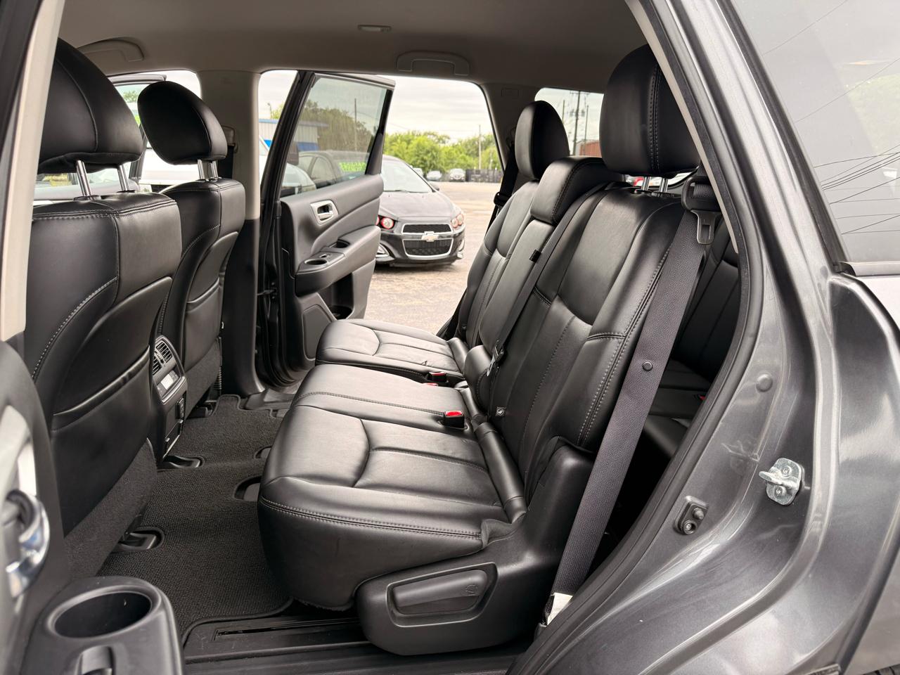 Nissan Pathfinder 4WD 4dr SL 2015