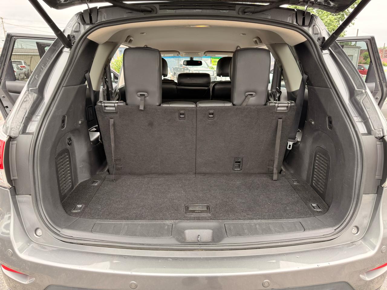 Nissan Pathfinder 4WD 4dr SL 2015