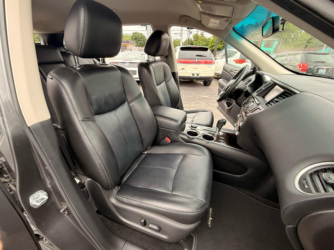Nissan Pathfinder 4WD 4dr SL 2015