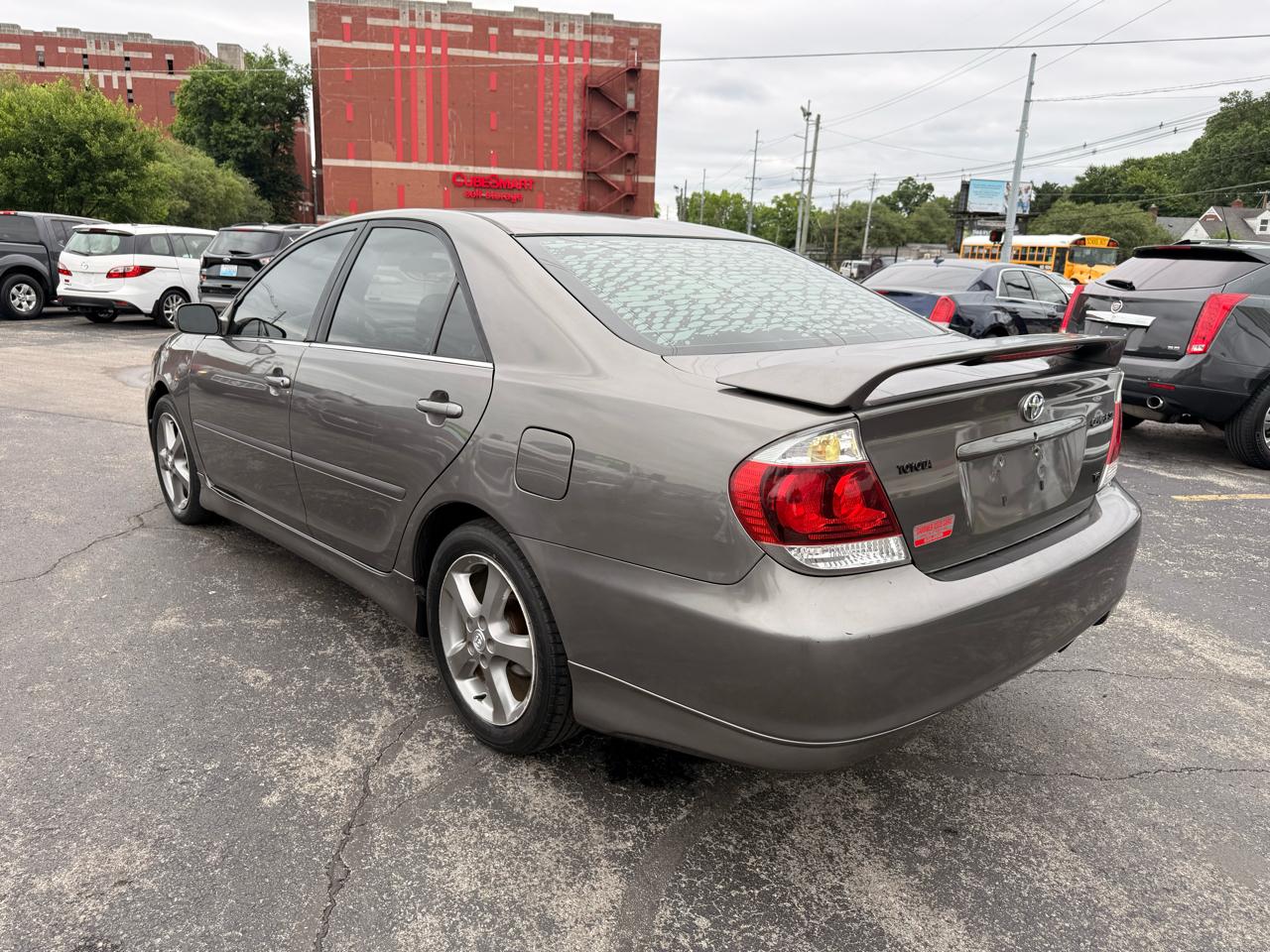 Toyota Camry 4dr Sdn SE V6 Auto (Natl) 2005