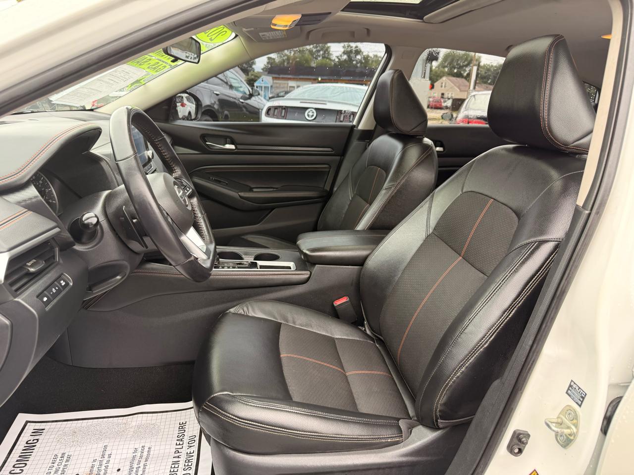 Nissan Altima 2.5 SR Sedan 2020