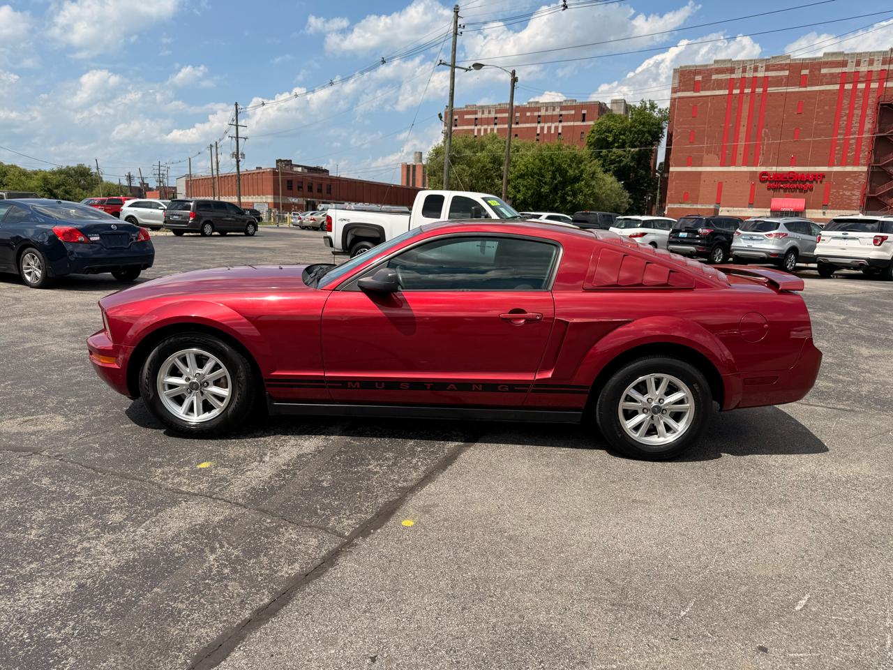 Ford Mustang 2dr Cpe Standard 2006