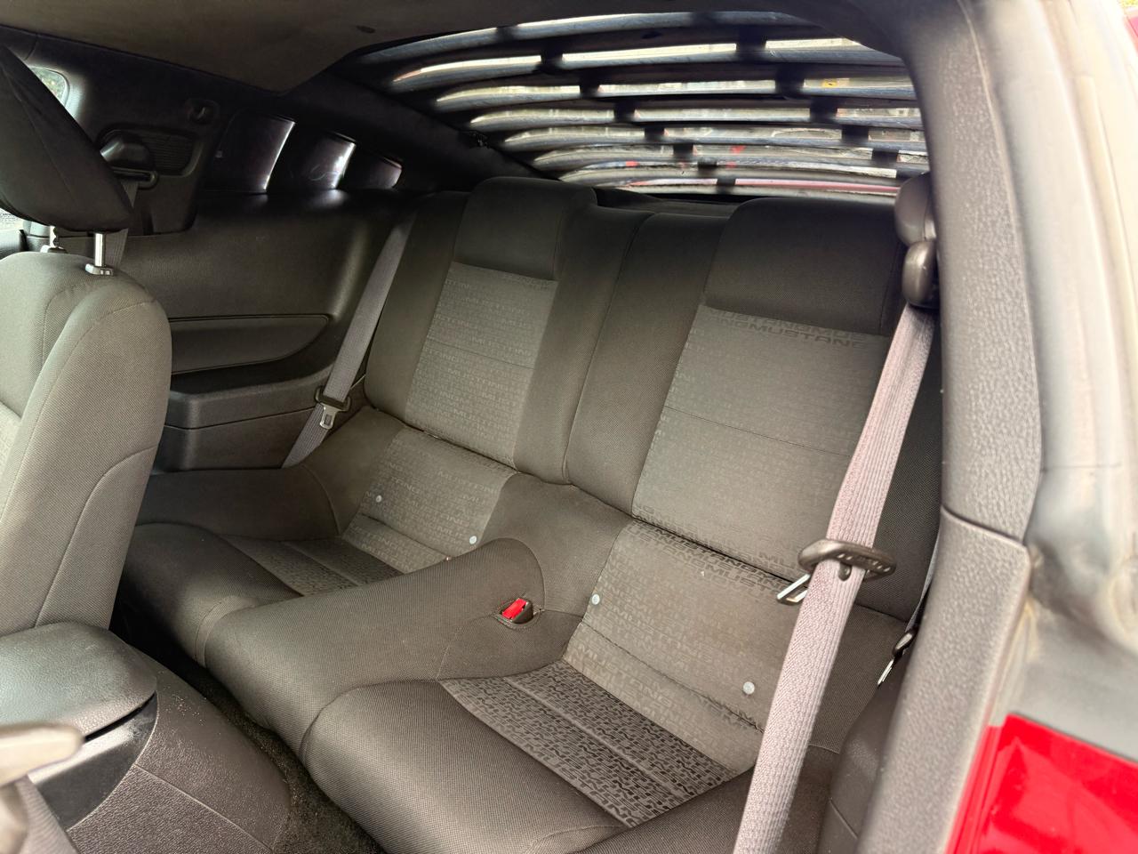 Ford Mustang 2dr Cpe Standard 2006