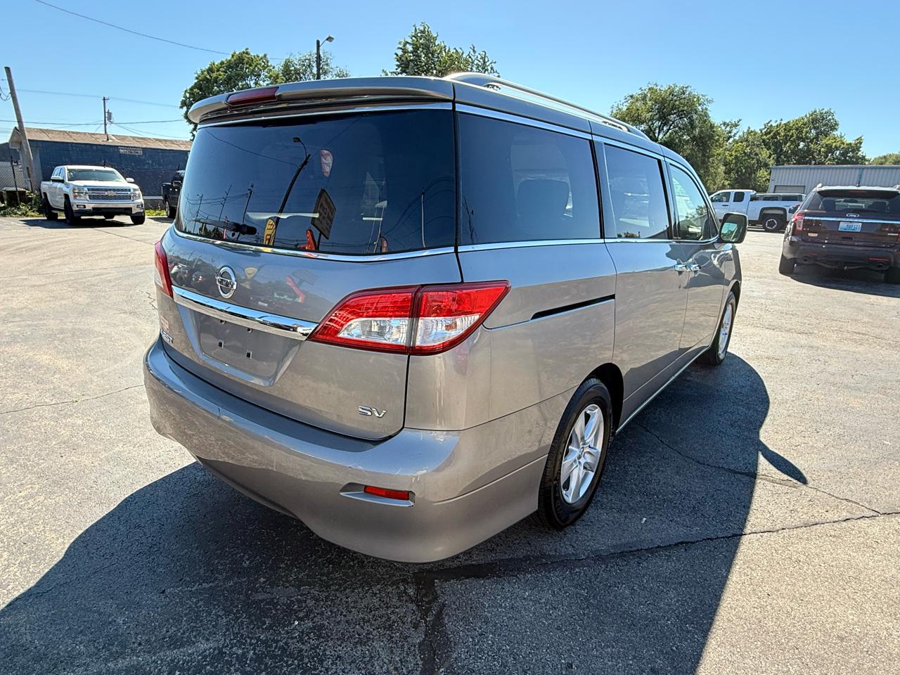 Nissan Quest 4dr SV 2013