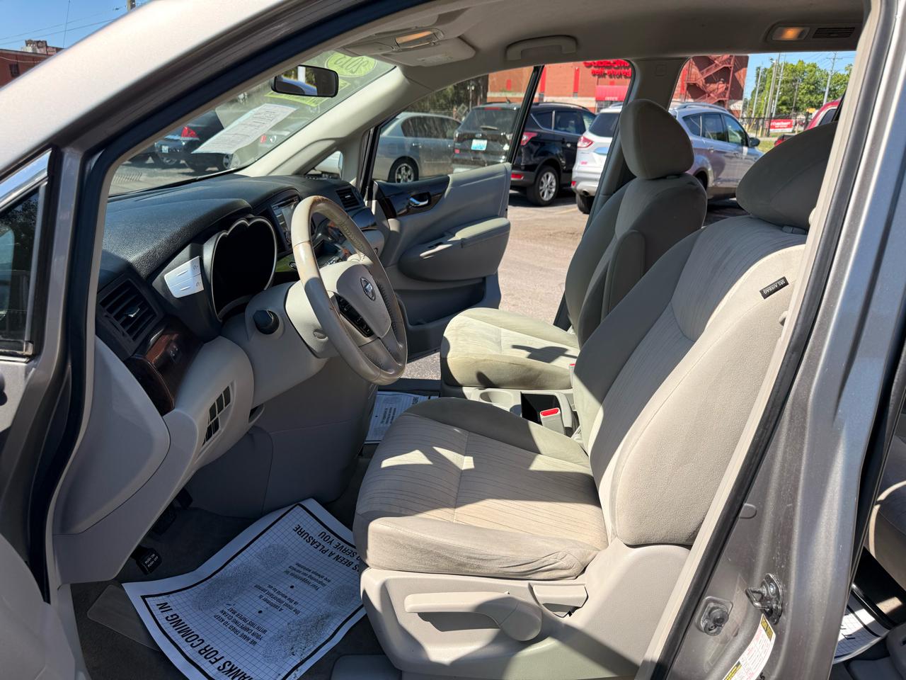 Nissan Quest 4dr SV 2013