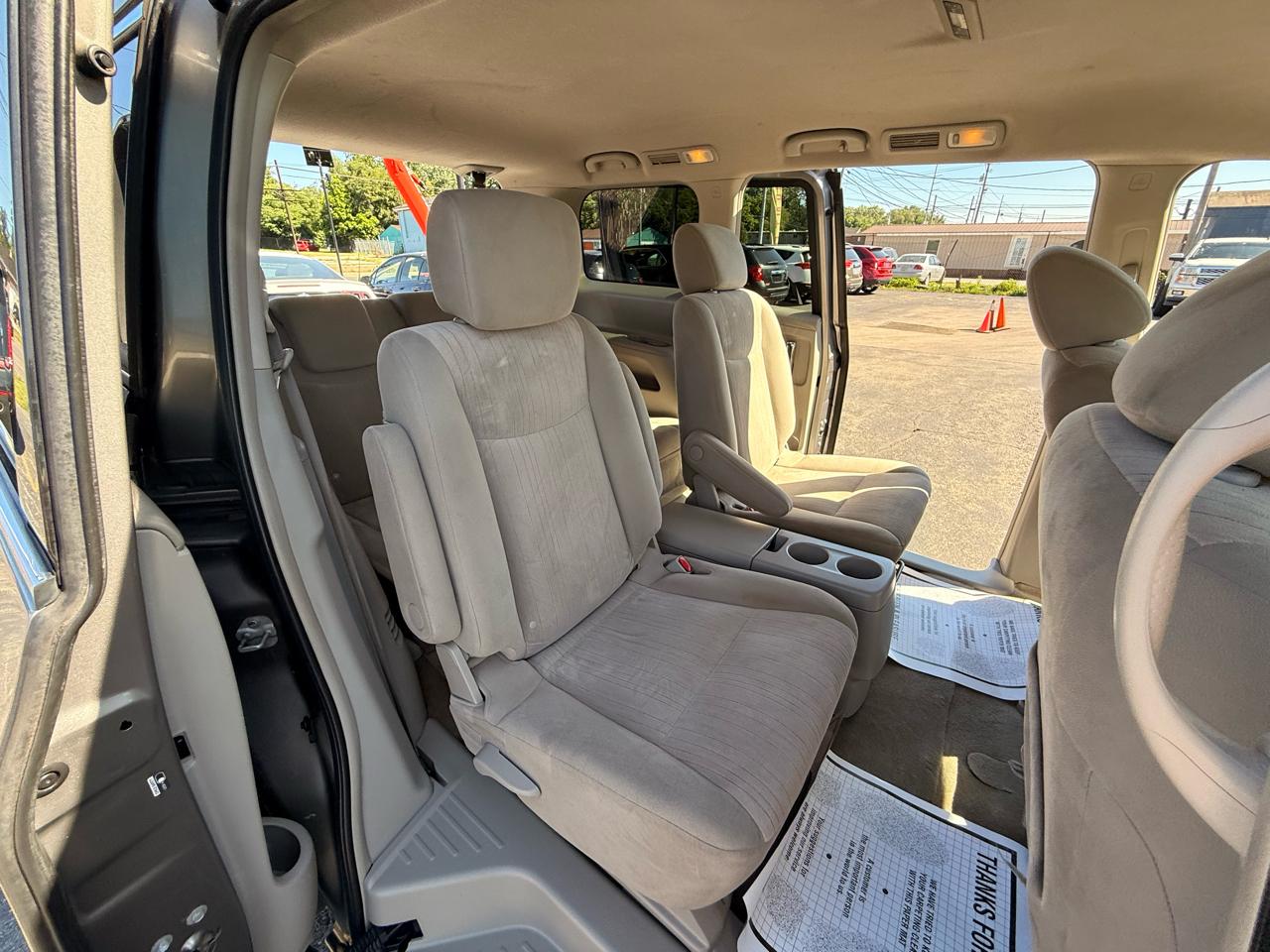 Nissan Quest 4dr SV 2013