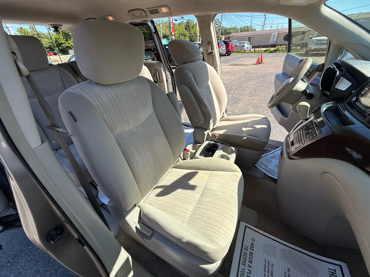 Nissan Quest 4dr SV 2013