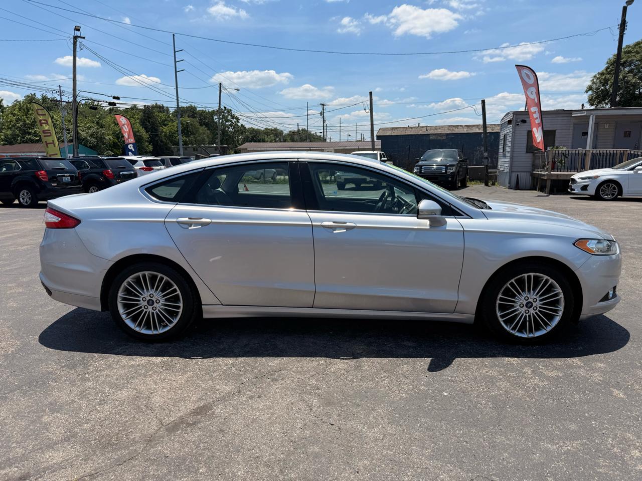 Ford Fusion 4dr Sdn SE FWD 2015