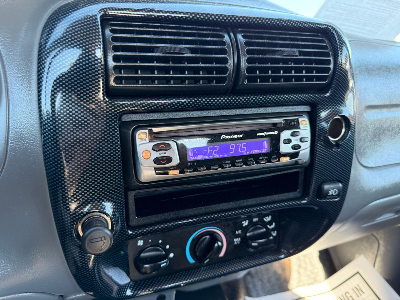 Ford Ranger Reg Cab 112" WB STX 2005