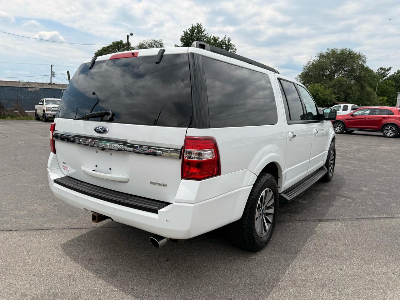 Ford Expedition EL 4WD 4dr King Ranch 2015