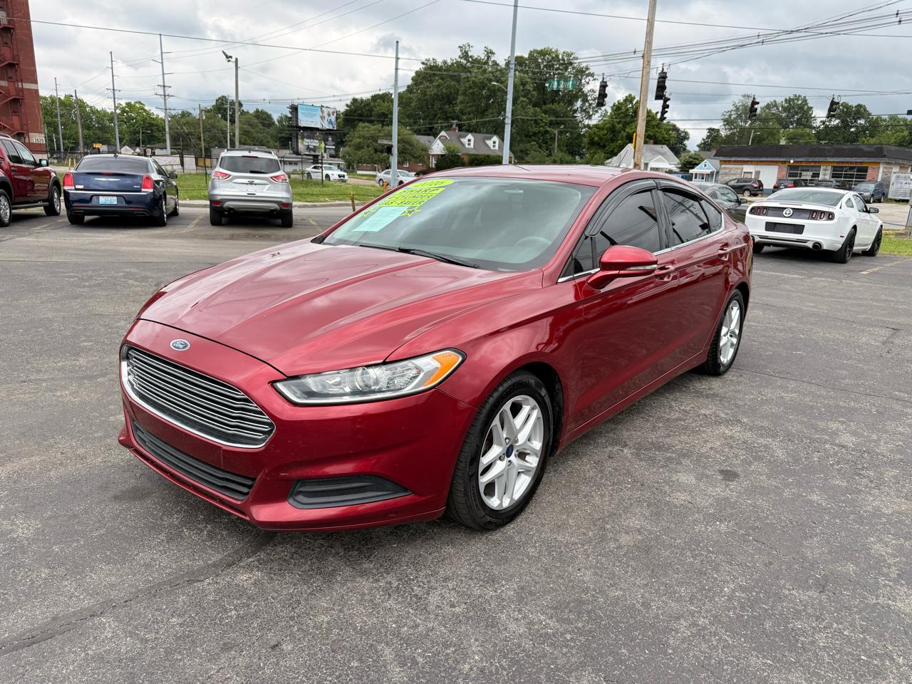 Ford Fusion 4dr Sdn SE FWD 2016