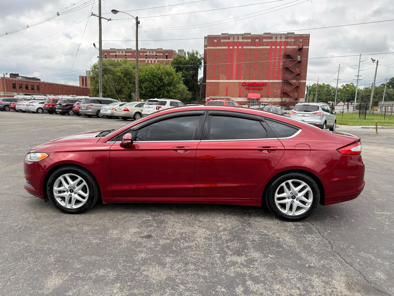 Ford Fusion 4dr Sdn SE FWD 2016