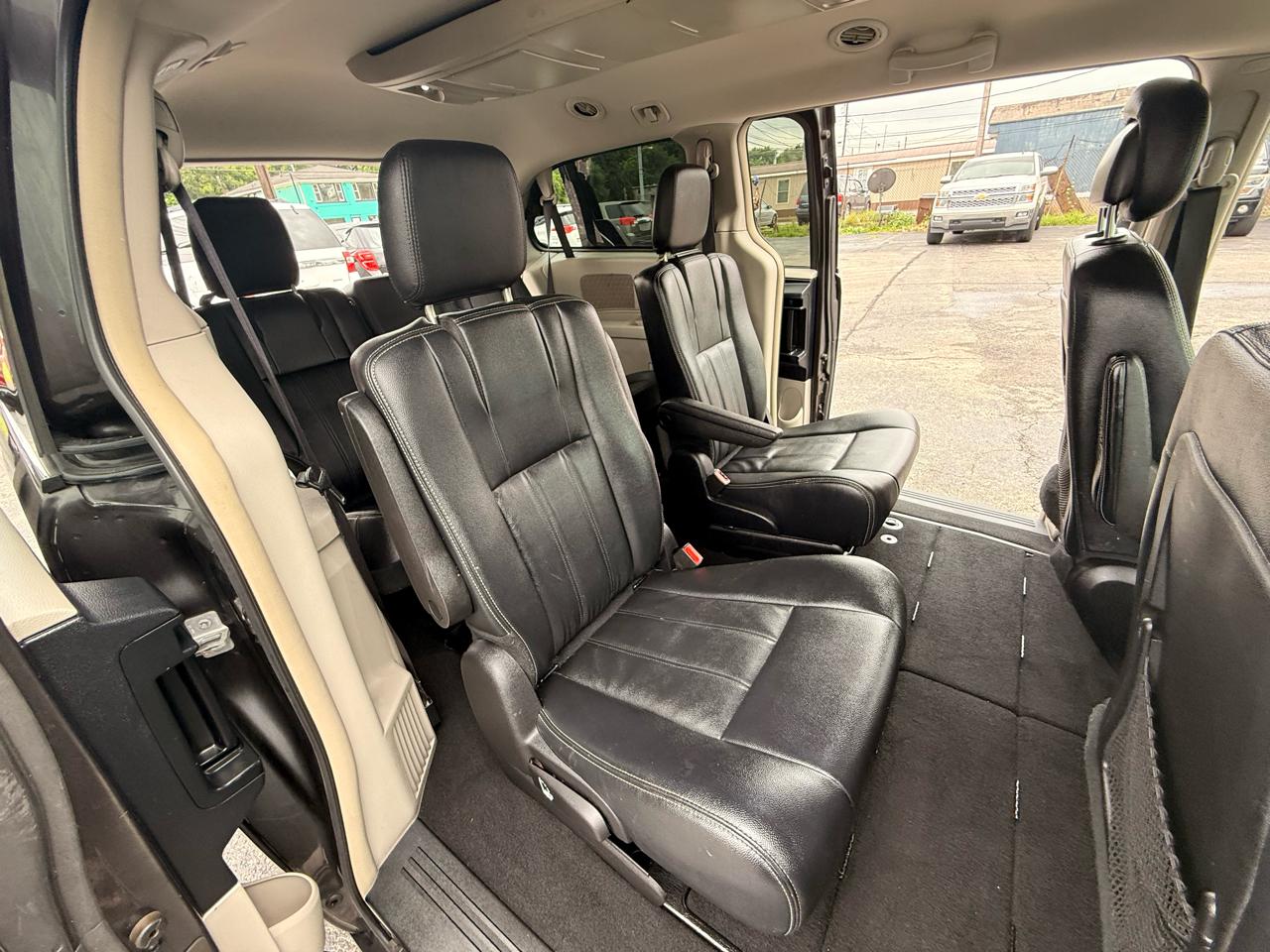 Chrysler Town & Country 4dr Wgn Touring 2016