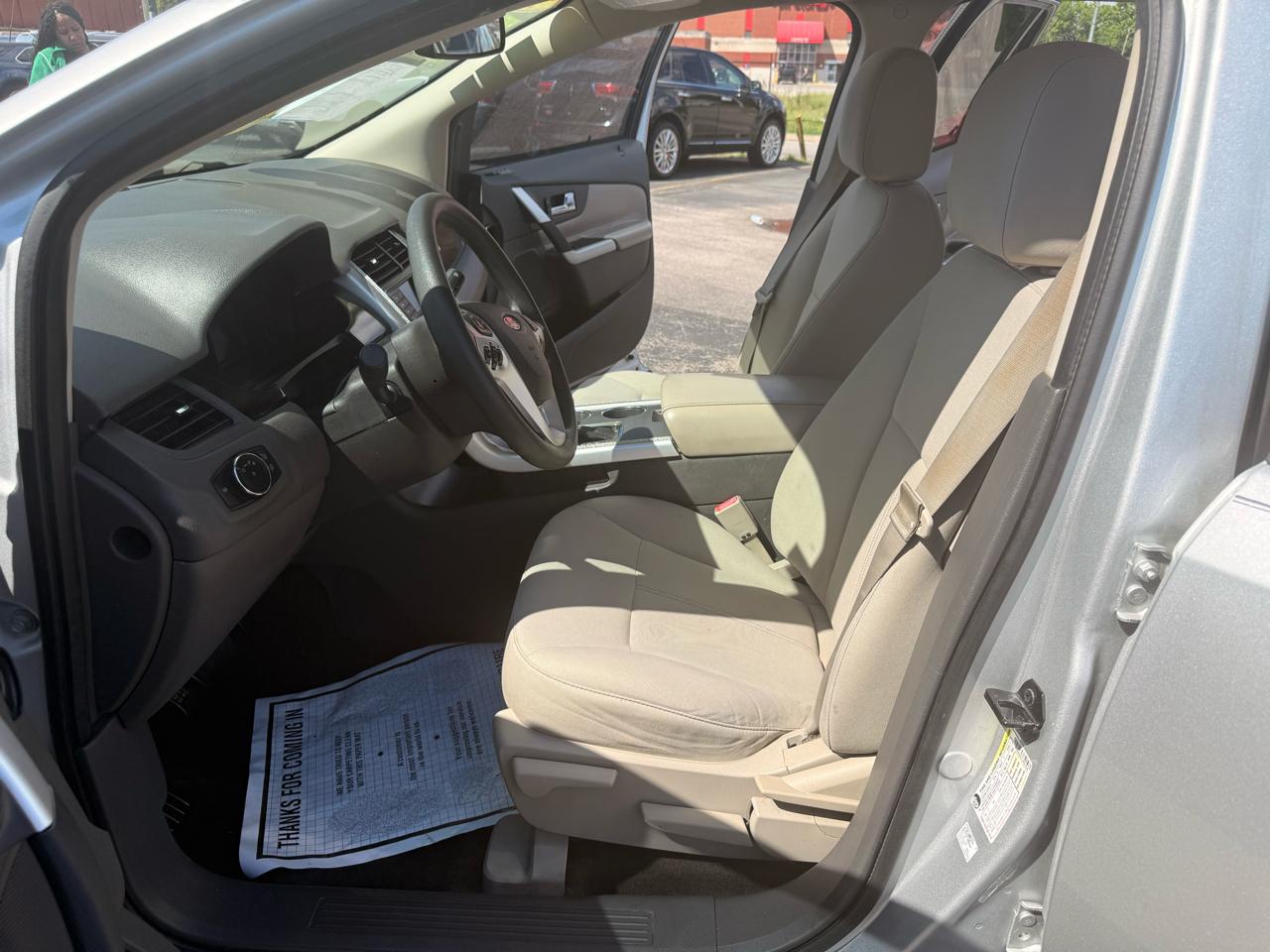 Ford Edge 4dr SE FWD 2012