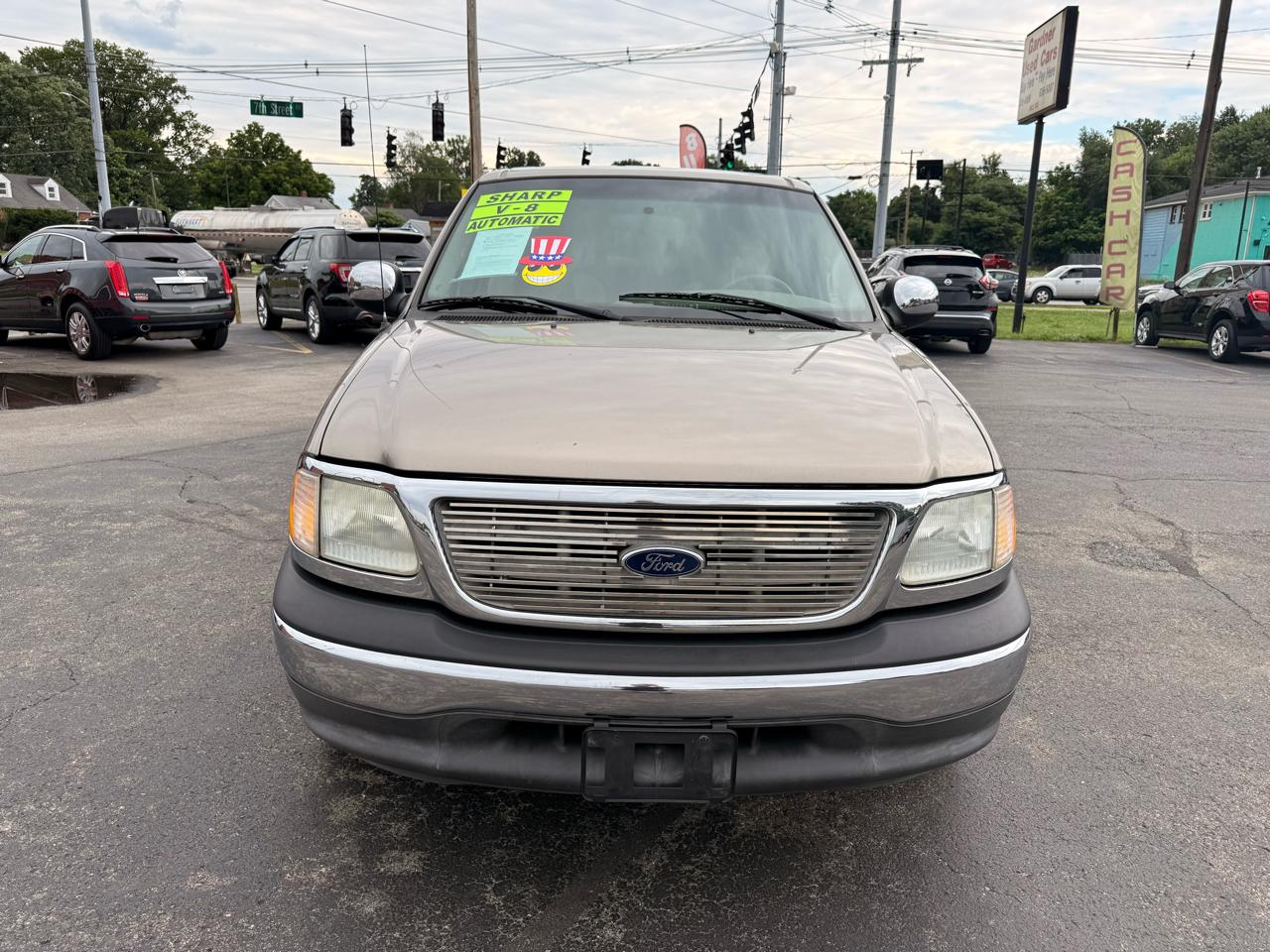 Ford F-150 SuperCrew 139" XLT 2002