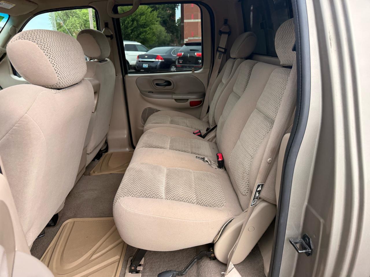 Ford F-150 SuperCrew 139" XLT 2002