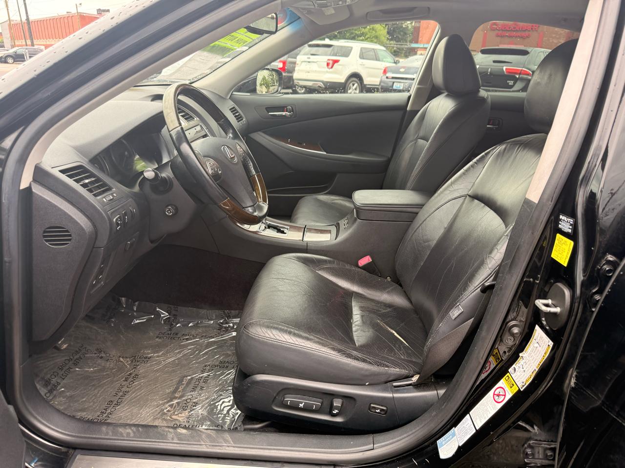 Lexus ES 350 4dr Sdn 2010