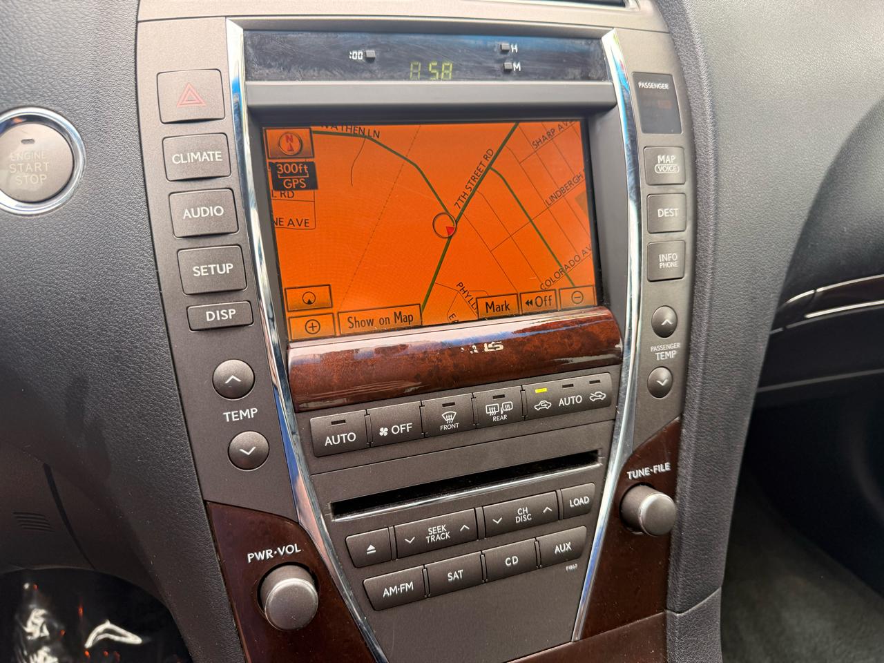 Lexus ES 350 4dr Sdn 2010