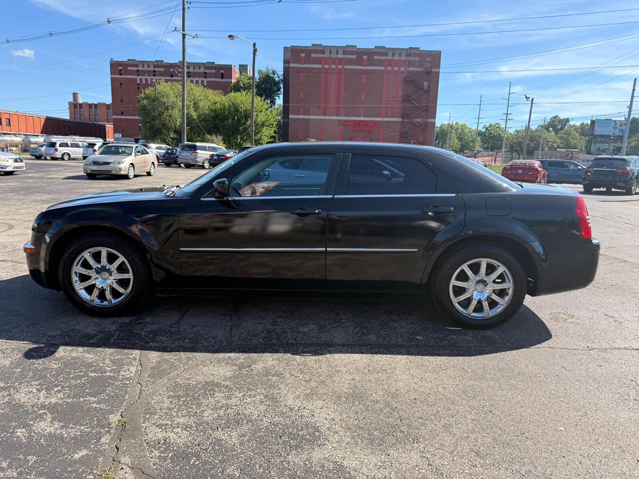 Chrysler 300 4dr Sdn 300 Limited RWD 2008