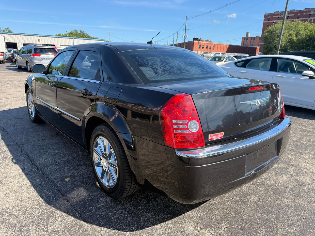 Chrysler 300 4dr Sdn 300 Limited RWD 2008