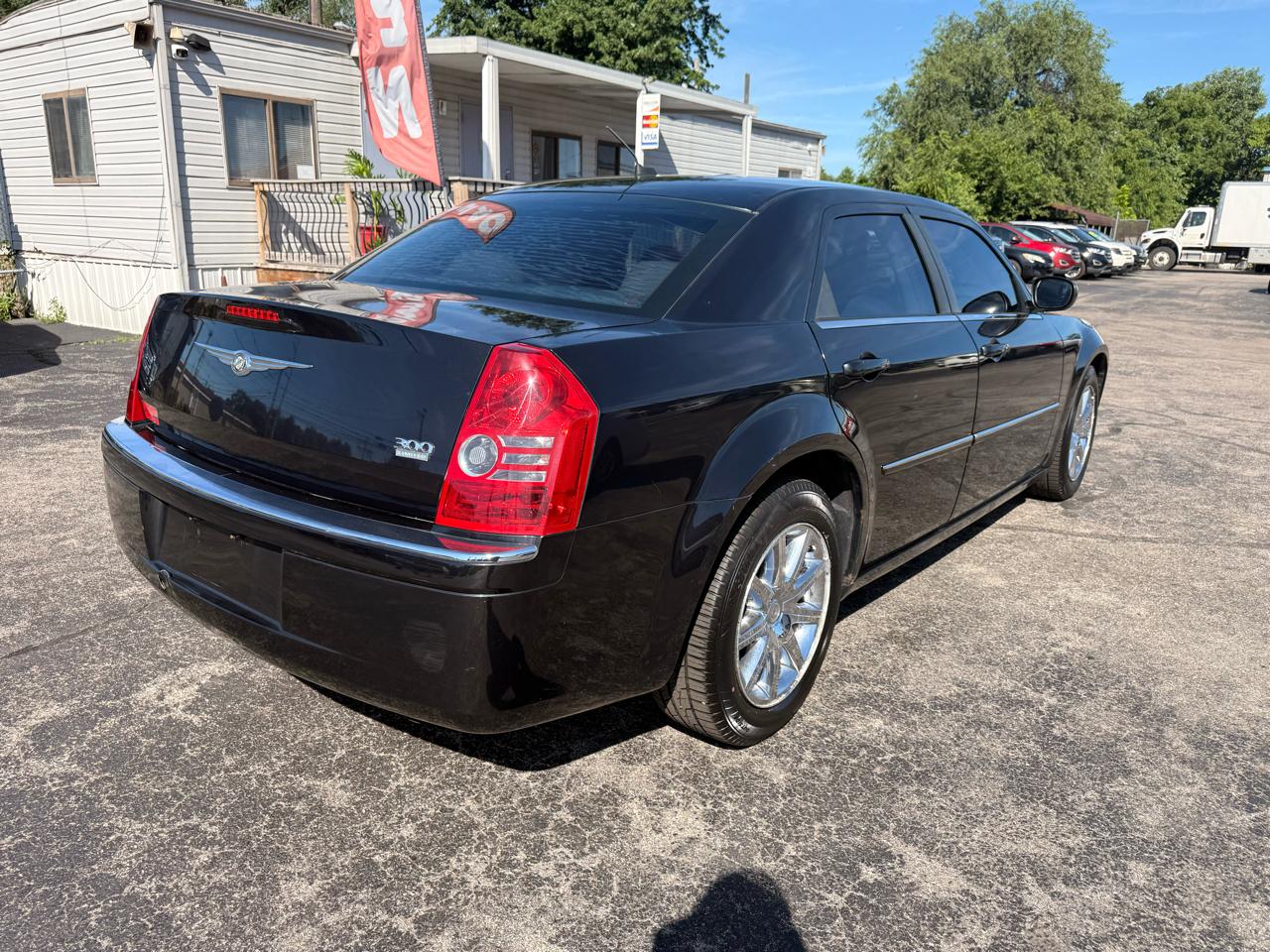 Chrysler 300 4dr Sdn 300 Limited RWD 2008