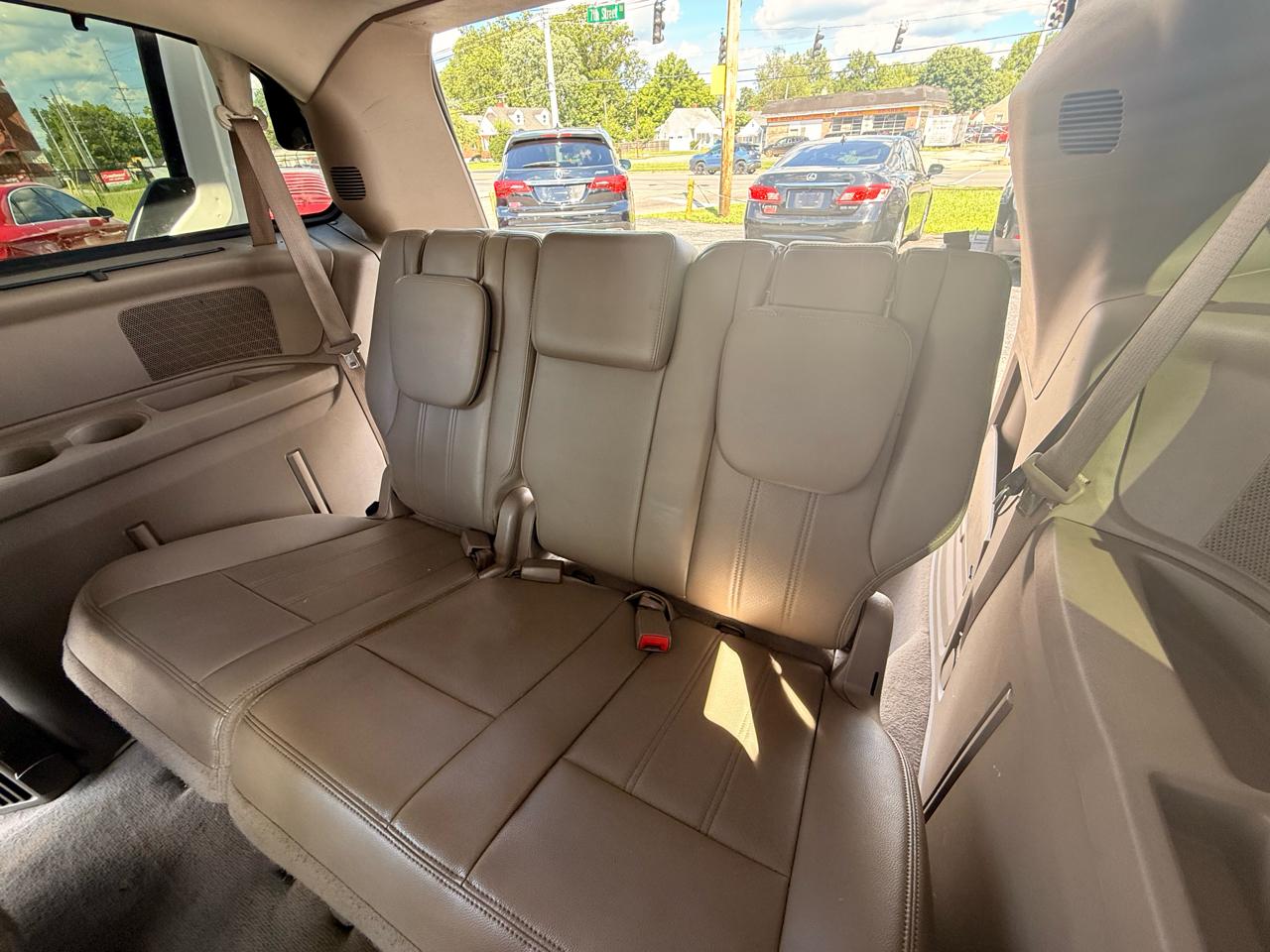 Chrysler Town & Country 4dr Wgn Touring-L 2012