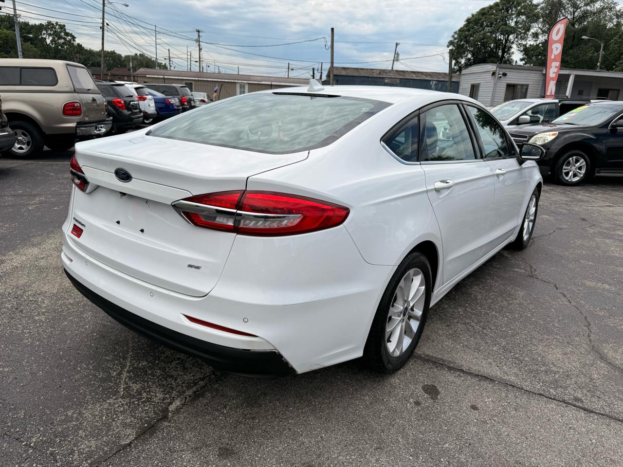 Ford Fusion SE FWD 2019