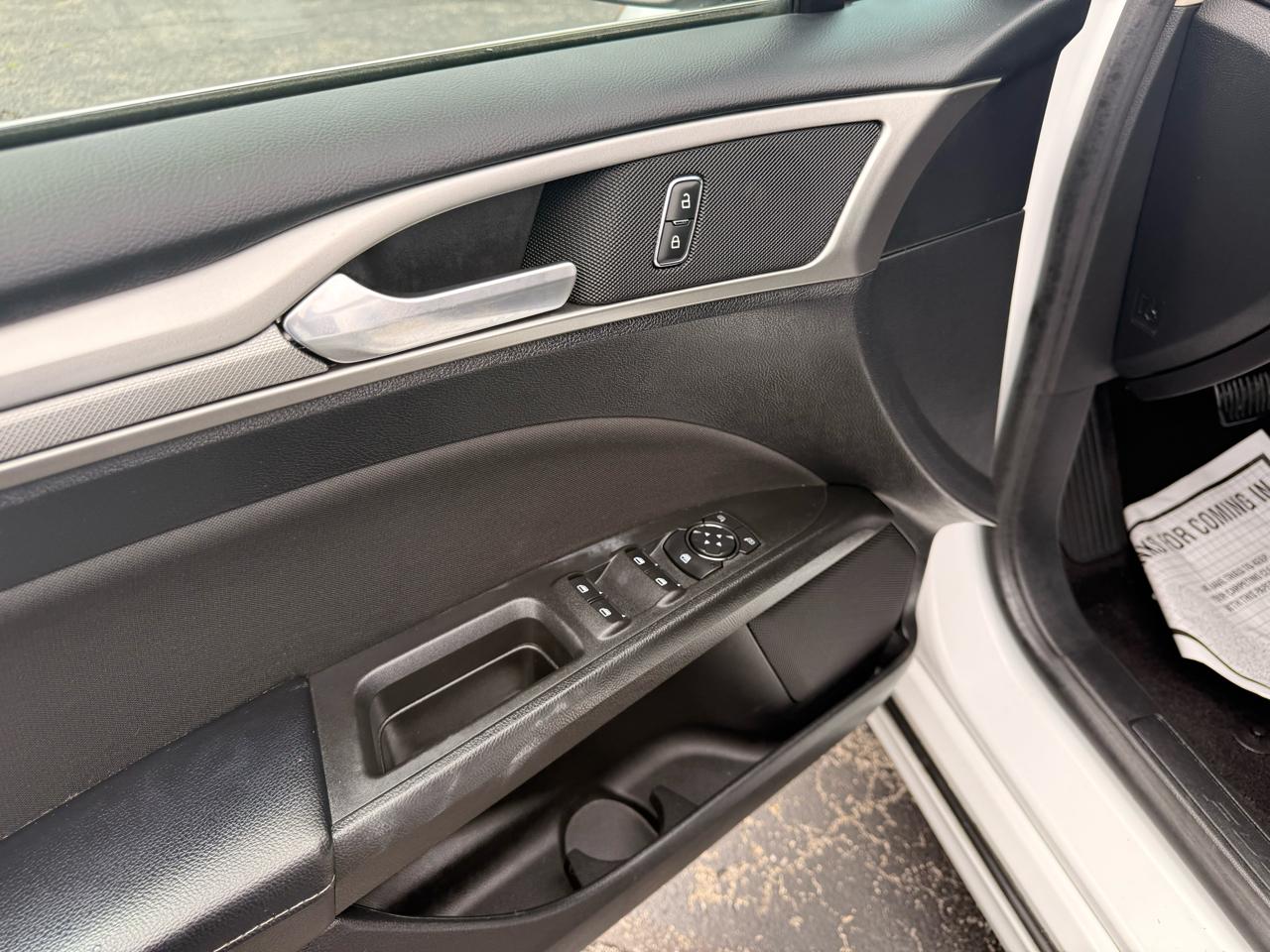 Ford Fusion SE FWD 2019