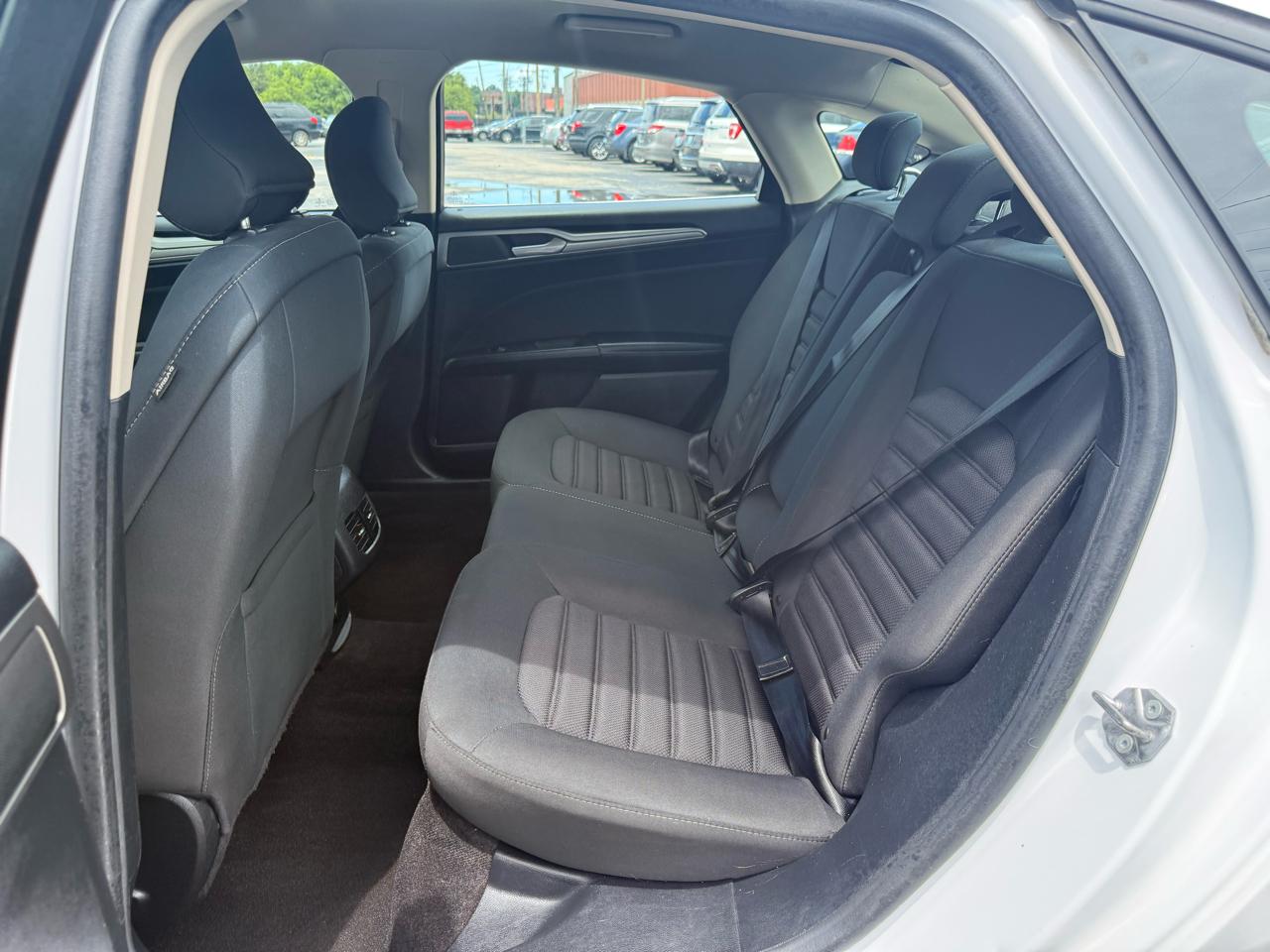 Ford Fusion SE FWD 2019