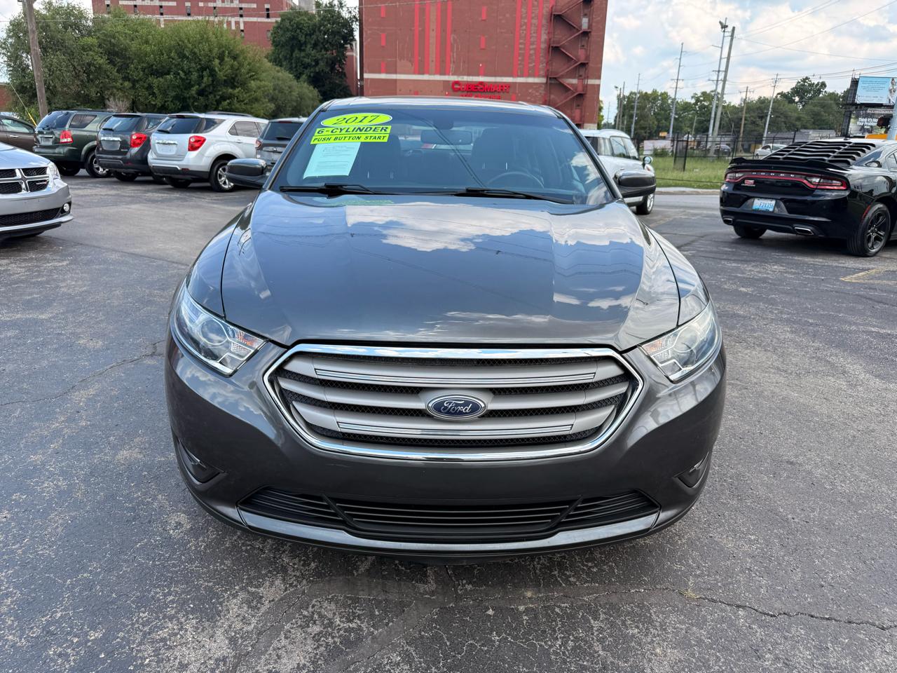 Ford Taurus SEL FWD 2017