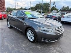 2017 Ford Taurus 