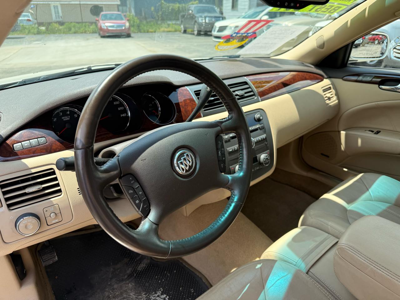 Buick Lucerne 4dr Sdn CXL Premium 2011