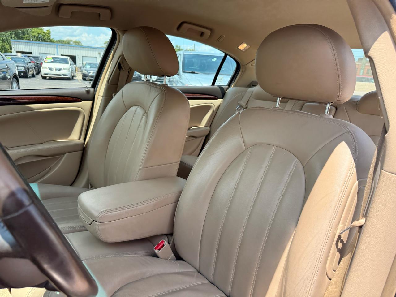 Buick Lucerne 4dr Sdn CXL Premium 2011