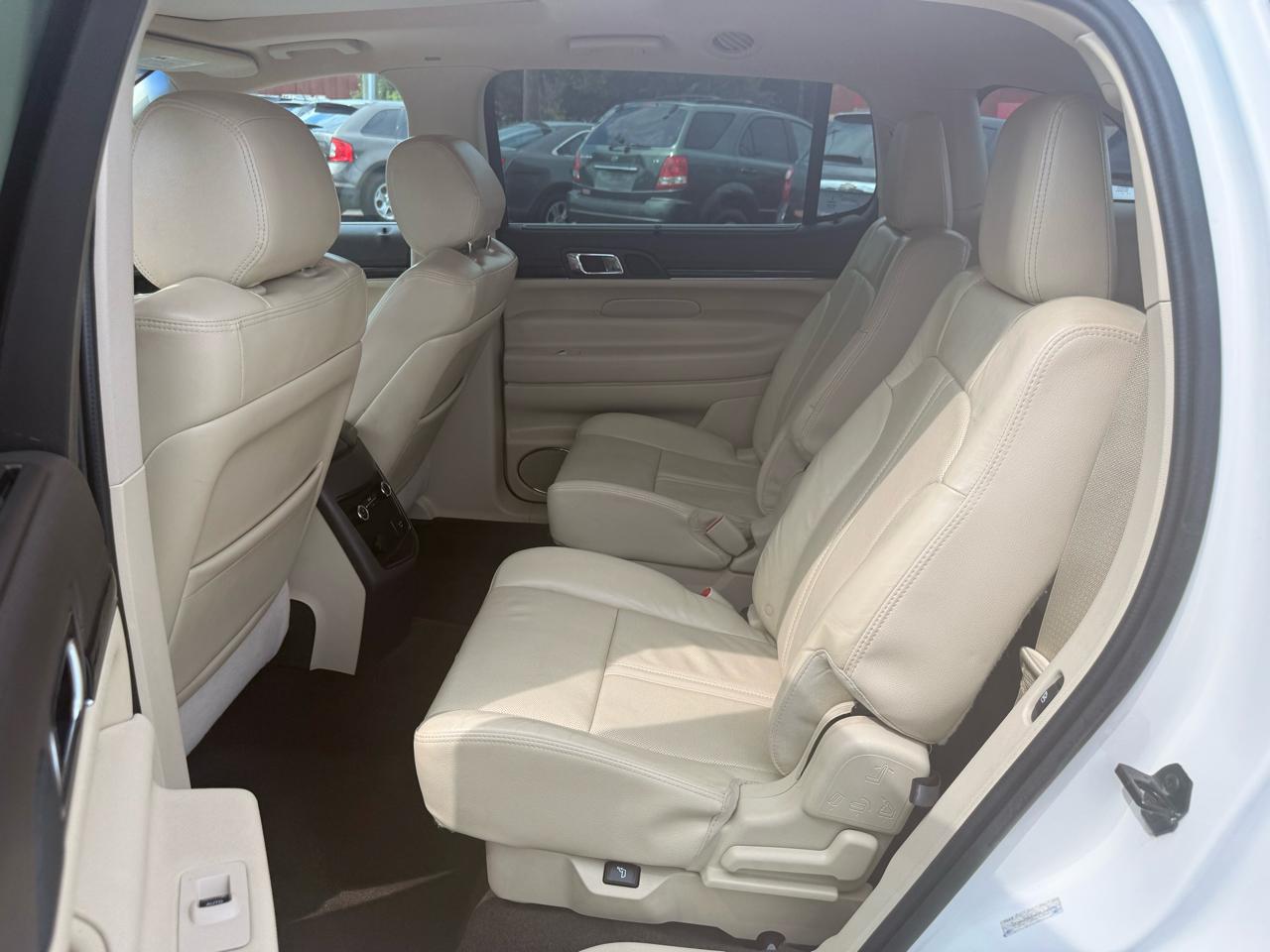 Lincoln MKT 4dr Wgn 3.5L AWD EcoBoost 2013