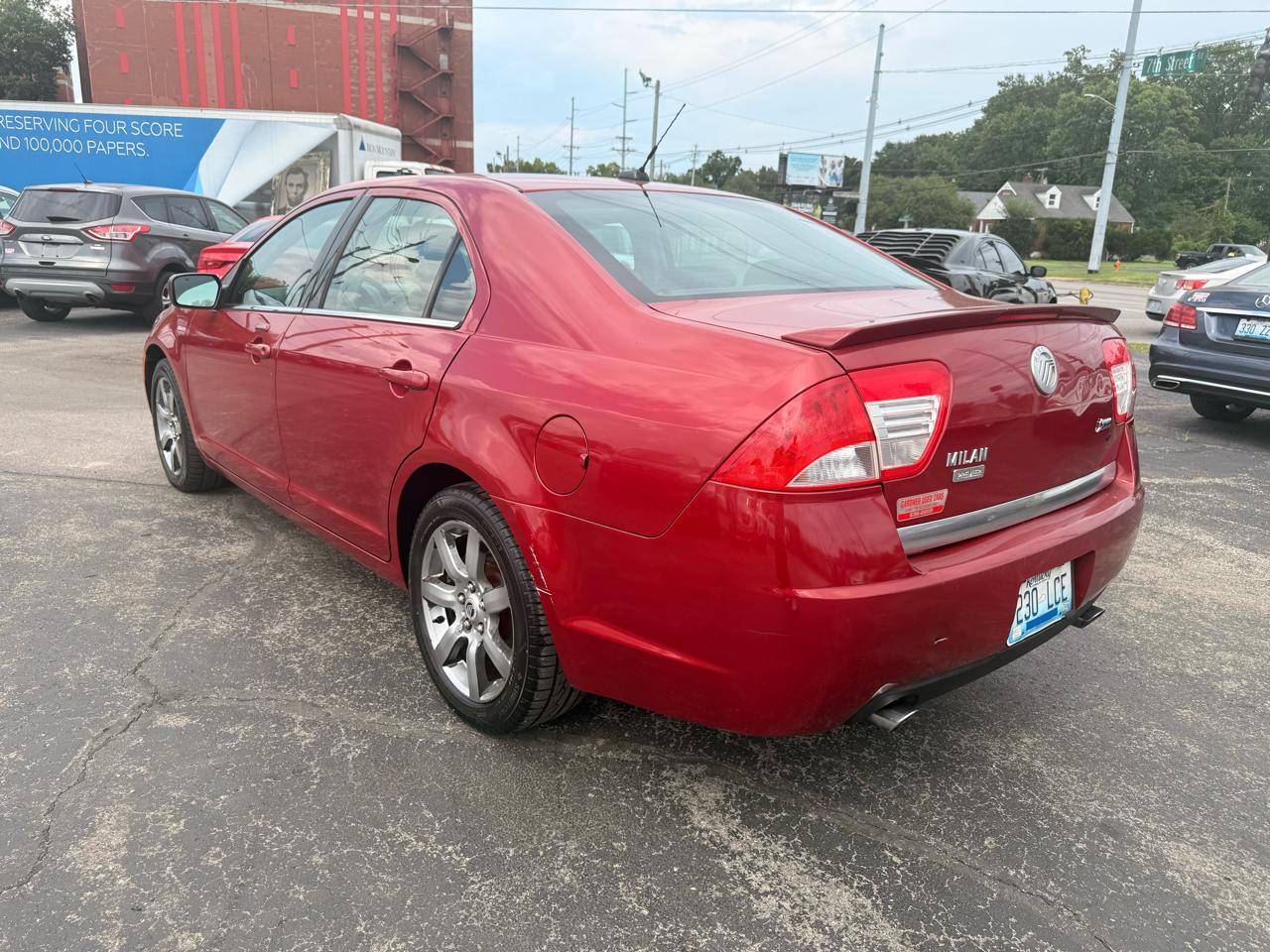 Mercury Milan 4dr Sdn Premier FWD 2010