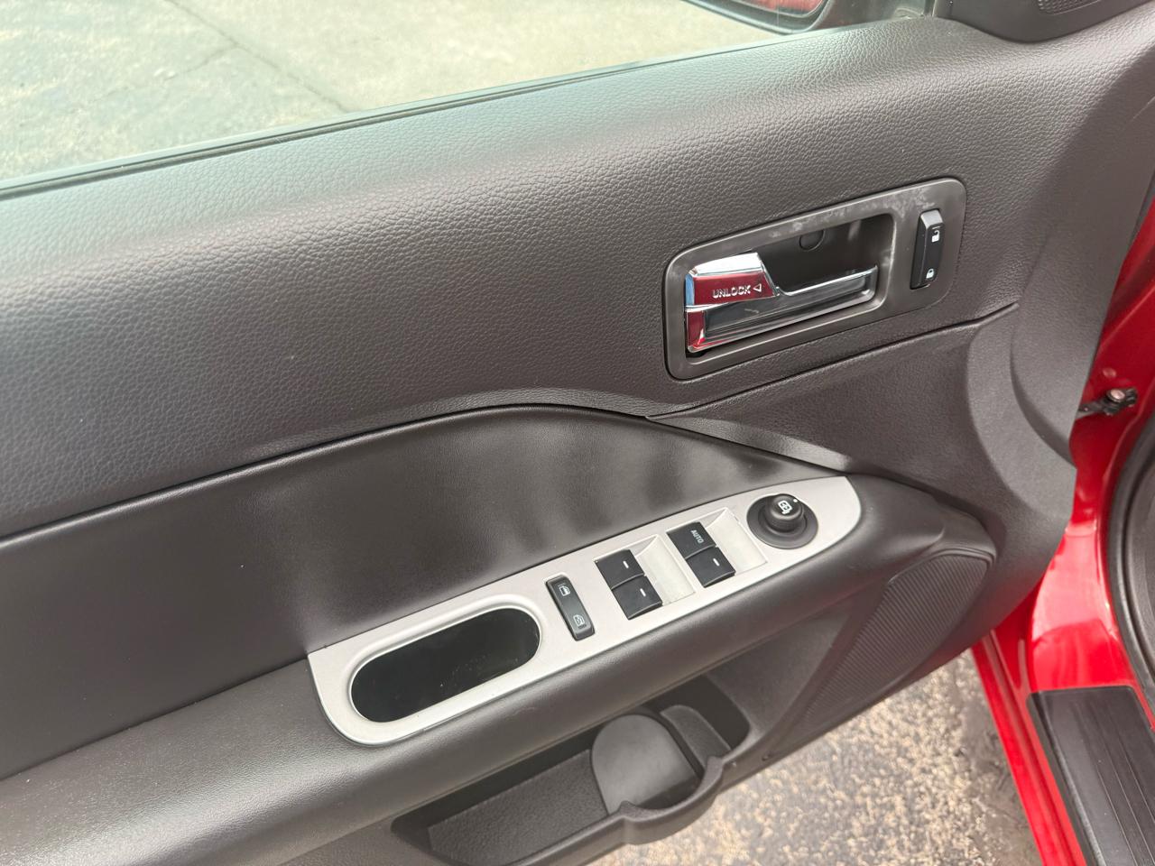 Mercury Milan 4dr Sdn Premier FWD 2010