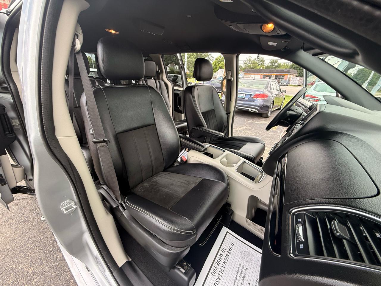 Dodge Grand Caravan SXT Wagon 2018