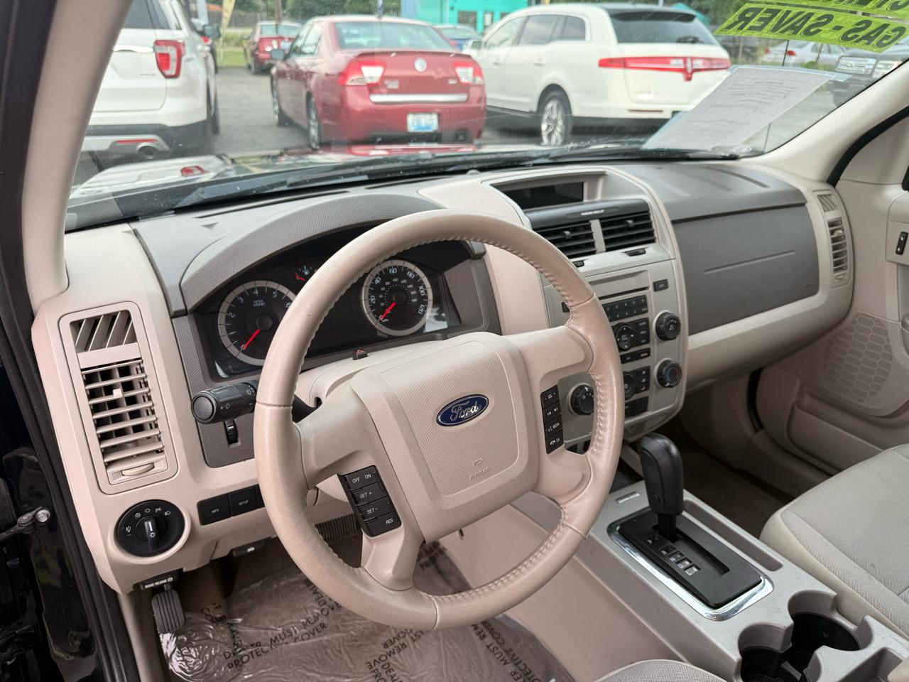 Ford Escape FWD 4dr XLT 2010