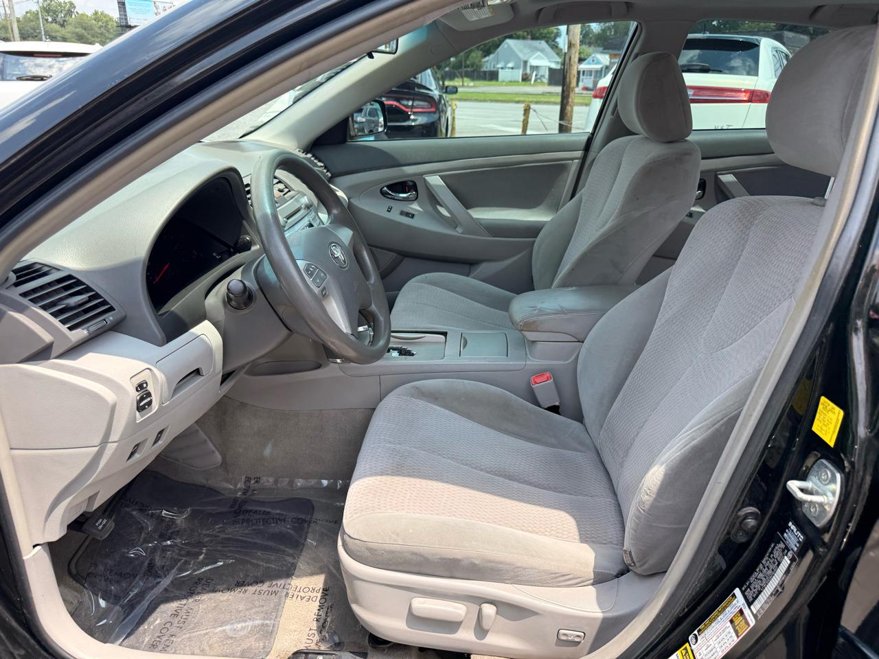 Toyota Camry 4dr Sdn STD Auto (Natl) 2011