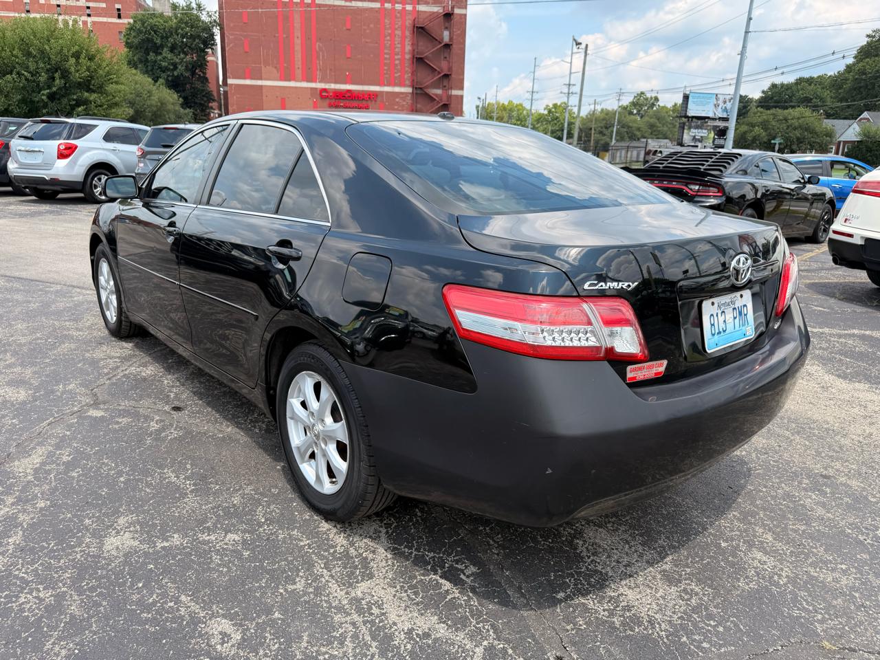 Toyota Camry 4dr Sdn STD Auto (Natl) 2011