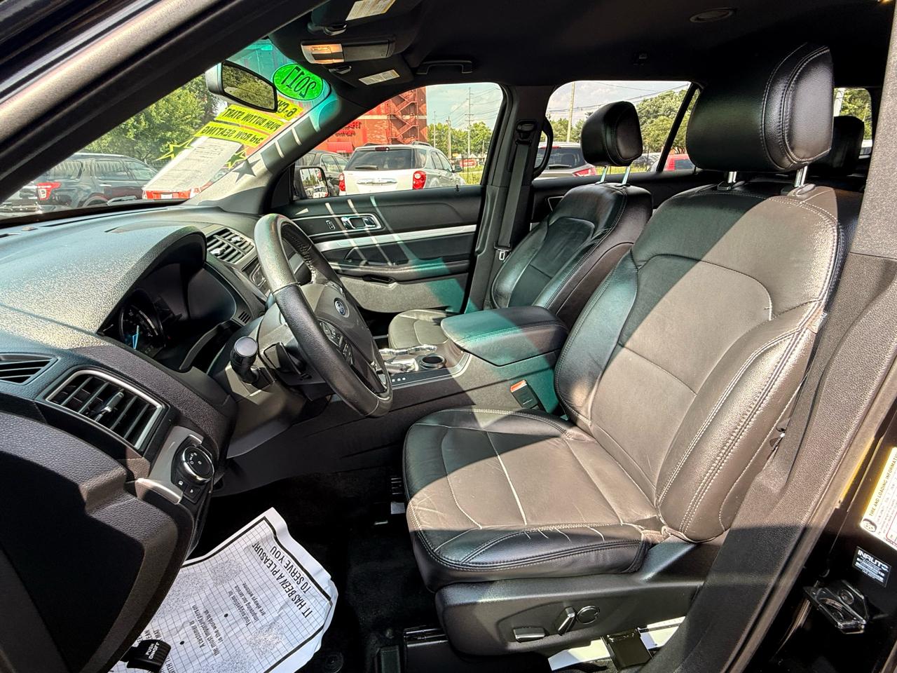 Ford Explorer XLT FWD 2017