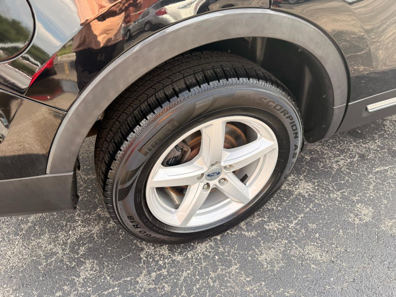 Ford Explorer XLT FWD 2017