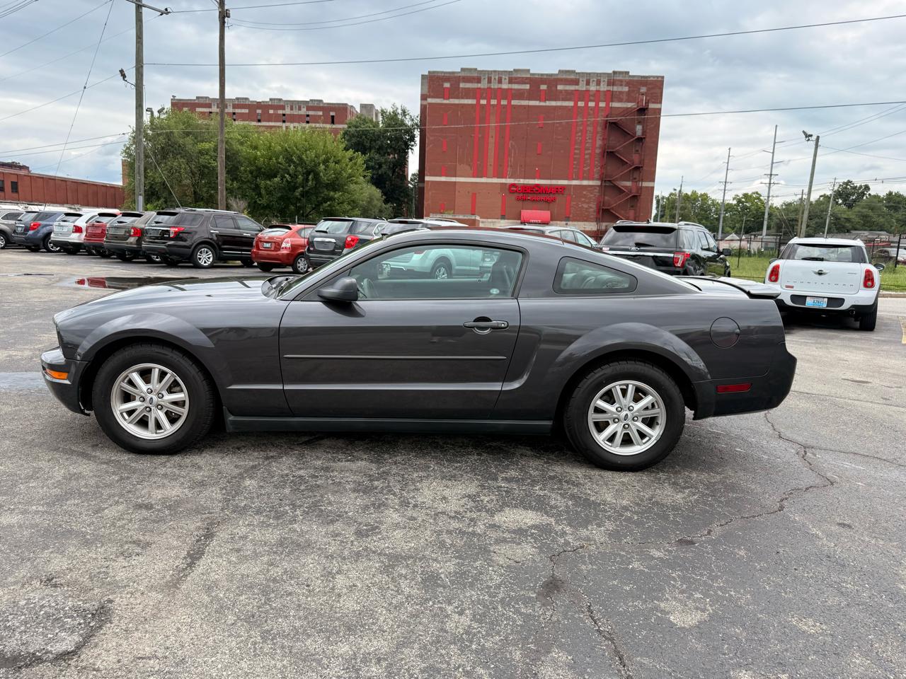 Ford Mustang 2dr Cpe Premium 2007