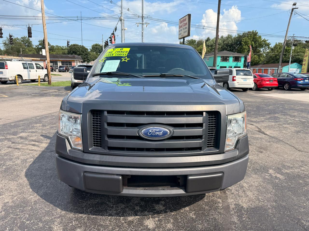 Ford F-150 2WD Reg Cab 145" XLT w/Mid-Box Prep 2010