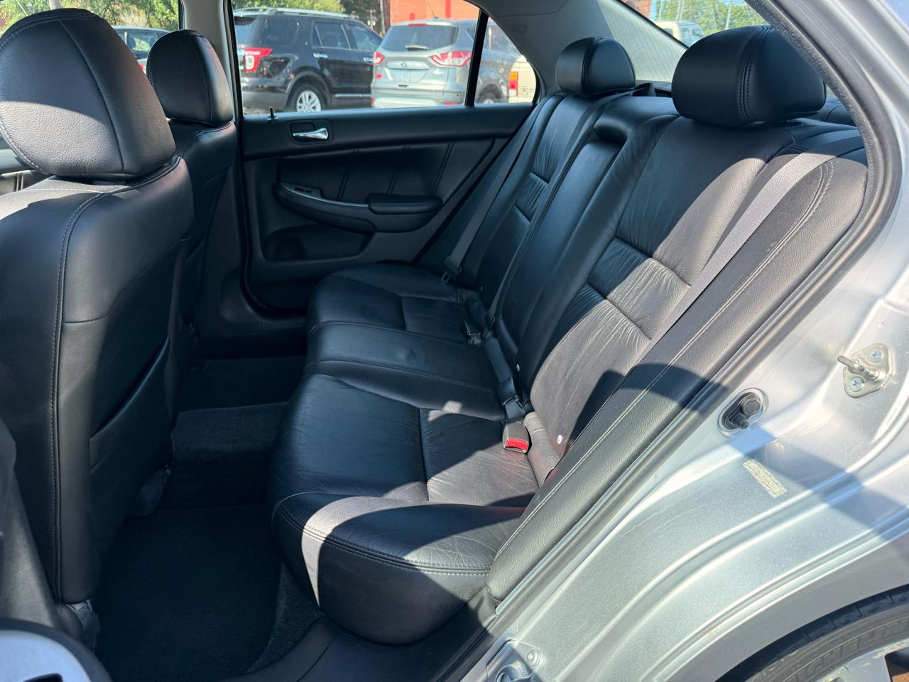 Honda Accord Sdn EX-L V6 AT 2006